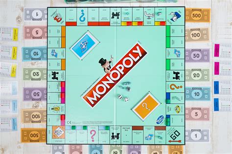 how many cards are in monopoly